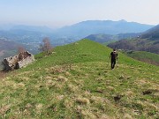 Sulle nevi primaverili del RESEGONE ad anello da Fuipiano-8apr24- FOTOGALLERY